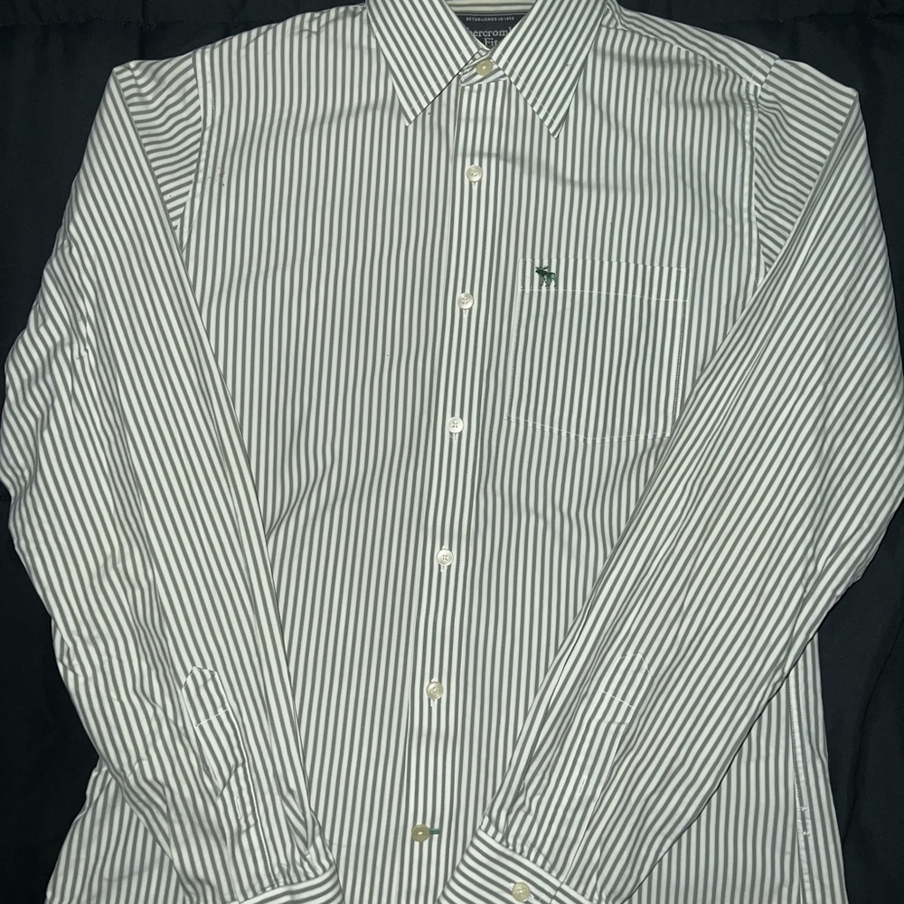 Abercrombie & Fitch Black and White Casual Button Down Shirt